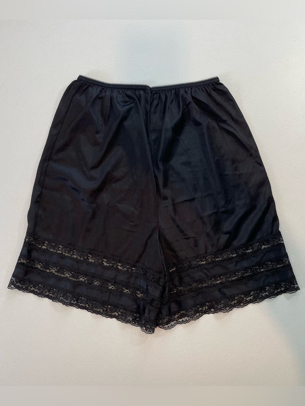 VTG Black Velrose Lace-Trim Slip Shorts Pettipants Bloomers Made in USA Large - Picture 4 of 6
